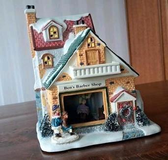 Kersthuisje Ben's Barber Shop - Kerstdorp, Diversen, Kerst, Zo goed als nieuw, Ophalen of Verzenden