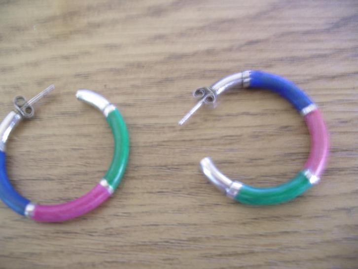 Een paar mooie Zilveren Creool Oorbellen met edelstenen, Sieraden, Tassen en Uiterlijk, Antieke sieraden, Oorbellen, Zilver, Met edelsteen