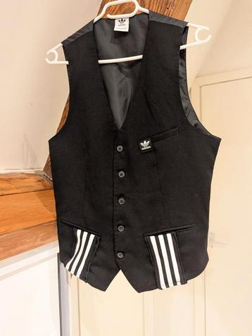 Adidas Gilet Upcycled Black beschikbaar voor biedingen