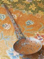 Mooie originele antieke Oosterse schuimspaan 42,5 cm., Antiek en Kunst, Antiek | Koper en Brons, Ophalen of Verzenden, Koper