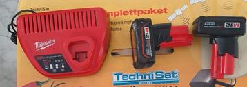 Milwaukee M12 Accu's + Lader beschikbaar voor biedingen