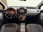 Peugeot Partner Tepee 1.2 PureTech Active | Parkeersensoren, Auto's, Peugeot, Stof, Gebruikt, 1199 cc, Zwart
