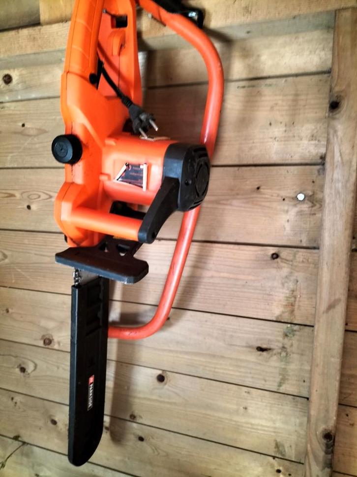 Kettingzaag..1x gebruikt...nu overbodig, Doe-het-zelf en Verbouw, Gereedschap | Zaagmachines, Zo goed als nieuw, Kettingzaag, 1200 watt of meer