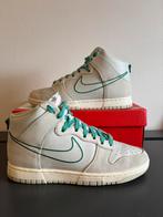 Nike dunk high ‘first use sail’ maat 43, Overige kleuren, Nike, Ophalen of Verzenden, Sneakers of Gympen
