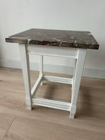 Marmeren bijzettafel met wit houten frame, Ophalen