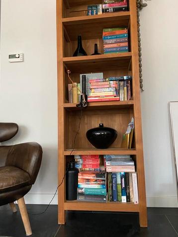 Teakhouten Boekenkast beschikbaar voor biedingen
