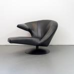 1x Leolux Parabolica Fauteuil Links Zwart Leer - Zwart Frame, Huis en Inrichting, 125 tot 150 cm, Ophalen of Verzenden, Zo goed als nieuw