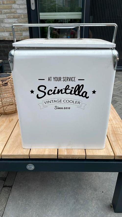 Scintilla Vintage Cooler – stijlvolle retro koelbox, Caravans en Kamperen, Koelboxen, Zo goed als nieuw, Koelelement, Ophalen of Verzenden