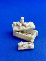 RK0025	Krat met proviand, worst en blikjes	1/35	resin, Ophalen of Verzenden, Nieuw, 1:35 tot 1:50