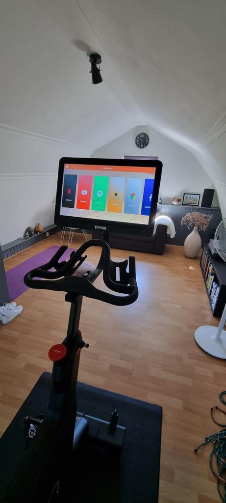 Taurus smart bike, Sport en Fitness, Fitnessapparatuur, Zo goed als nieuw, Overige typen, Ophalen