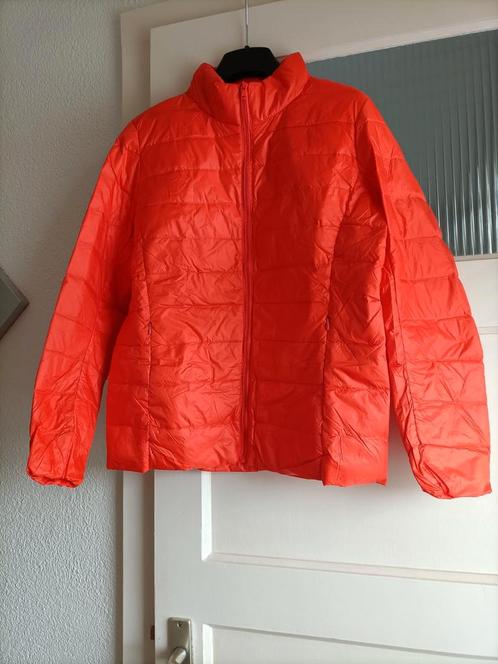 Nieuwe oranje donzen jas, Kleding | Dames, Jassen | Zomer, Nieuw, Maat 36 (S), Oranje, Ophalen of Verzenden