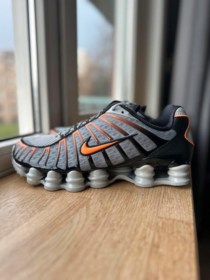 Nike Shox TL - nieuw/origineel - maat 44 & 44,5, Kleding | Heren, Schoenen, Nieuw, Sneakers of Gympen, Overige kleuren, Ophalen of Verzenden