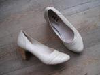 beige schoenen / hakken maat 41, Ophalen, Beige, Zo goed als nieuw, Schoenen met hoge hakken