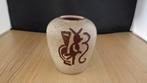 mooie lichte vaas met donkerbruine tekening, Gebruikt, Overige kleuren, Aardewerk of Porselein, Ophalen of Verzenden