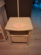 Nachtkastje small world, Huis en Inrichting, Slaapkamer | Nachtkastjes, Ophalen, Minder dan 45 cm, 55 tot 70 cm