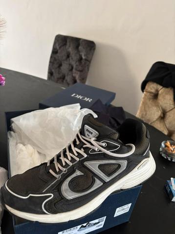 dior b30 speciale editie deep green grey beschikbaar voor biedingen