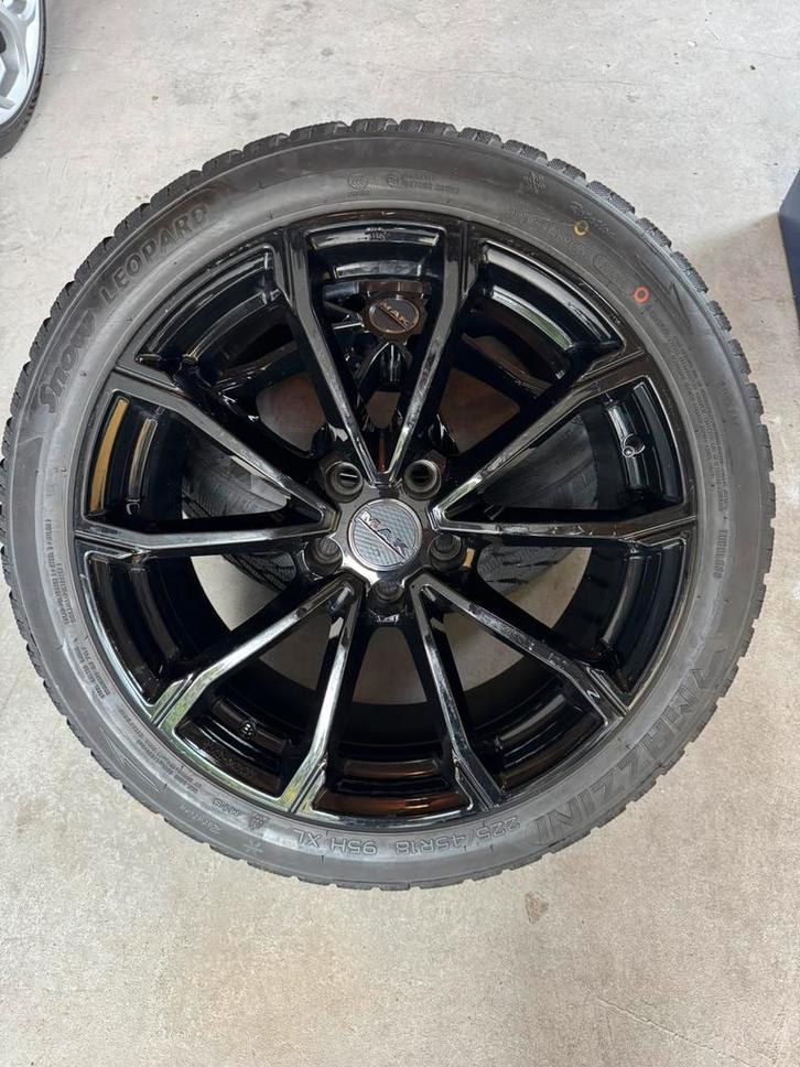 18 inch winterbanden set Alfa Romeo Giulia, Auto-onderdelen, Overige Auto-onderdelen, Alfa Romeo, Ophalen