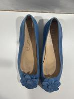 Unisa, maat 38 blauw suède ballerina's met bloem, Ballerina's, Zo goed als nieuw, Unisa, Verzenden