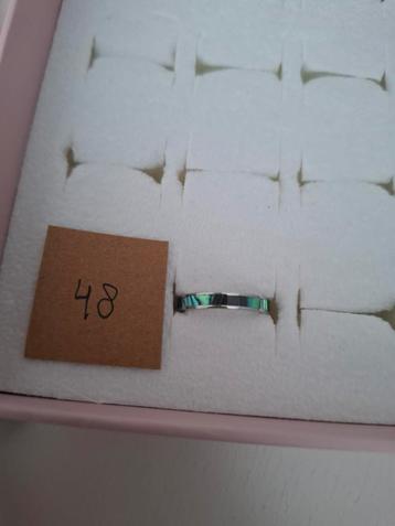 Melano FRIENDS ring maat 48 abelone beschikbaar voor biedingen