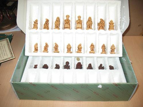 Nigri vintage schaakspel-handgesneden figuren - verzamelaar, Antiek en Kunst, Curiosa en Brocante, Ophalen of Verzenden