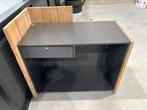 Toonbank steigerhout en melamine plaatwerk receptie, Ophalen