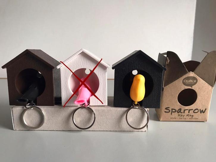Sparrow🐦keyring. Sleutelhanger vogel in kooitje. Met fluit, Verzamelen, Sleutelhangers, Nieuw, Dier of Natuur, Ophalen of Verzenden