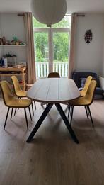 Spacious Wooden Dining Table +  6–8 mustard Chairs, Huis en Inrichting, Tafels | Eettafels, Ophalen, 50 tot 100 cm, Zo goed als nieuw