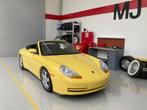 Porsche 911 (996) Carrera Cabriolet 1:18 UT Models Geel MJ, Hobby en Vrije tijd, Modelauto's | 1:18, Ophalen of Verzenden, Zo goed als nieuw