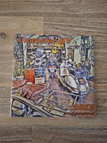 Decoratie tegel met fietsenmaker werkplaats beschikbaar voor biedingen