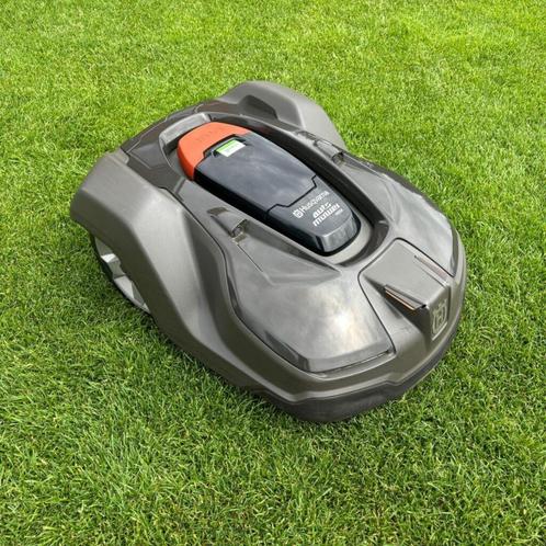 Husqvarna Automower 315x grasmaairobot, Tuin en Terras, Robotmaaiers, Zo goed als nieuw, 20 tot 25 cm, Bestuurbaar via app, Ophalen
