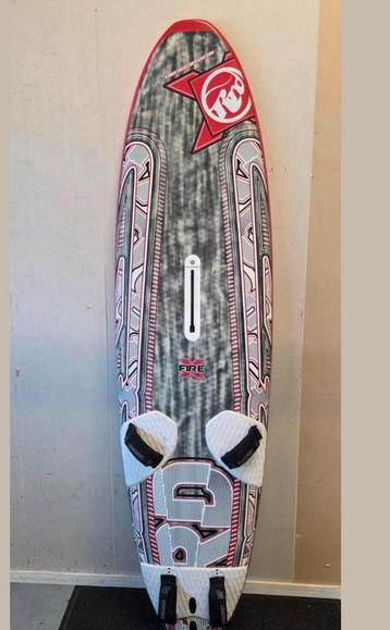 RRD X-fire v5 90L & 98L Windsurfplank beschikbaar voor biedingen
