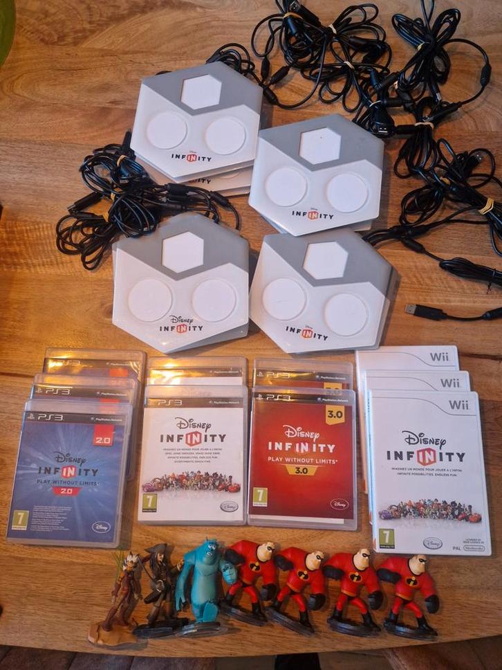Grote Disney Infinity Partij - PS3, Wii, Figuren, Spelcomputers en Games, Spelcomputers | Nintendo Consoles | Accessoires, Gebruikt