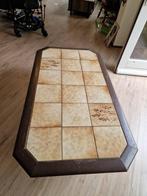 Vintage jaren 70 salontafel met keramische tegels, Ophalen, 100 tot 150 cm, 50 tot 100 cm, Zo goed als nieuw