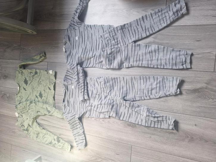 3 feetje pyjama's maat 98. Lees de advertentie aub:), Kinderen en Baby's, Kinderkleding | Maat 98, Gebruikt, Jongen, Nacht- of Onderkleding