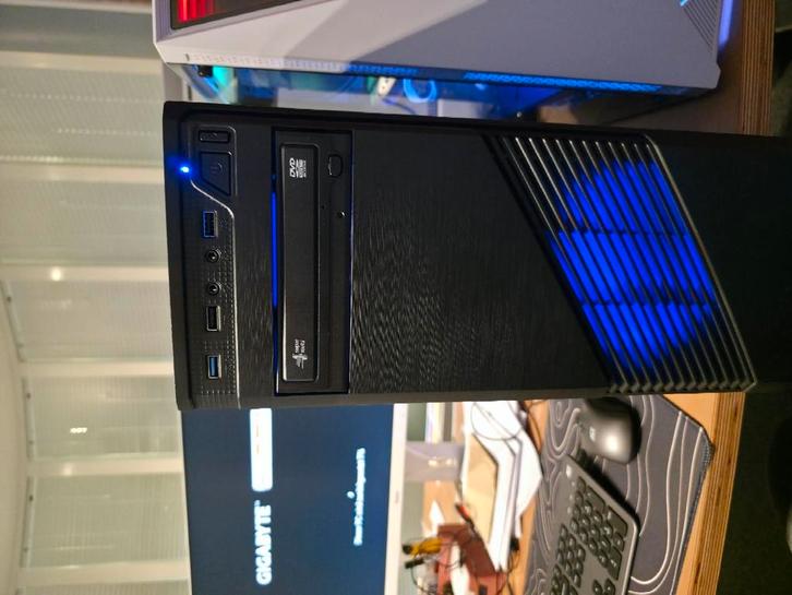 Snelle Desktop PC – 16GB RAM / 1TB SSD / Windows 11 Pro, Computers en Software, Desktop Pc's, Zo goed als nieuw, 3 tot 4 Ghz, SSD