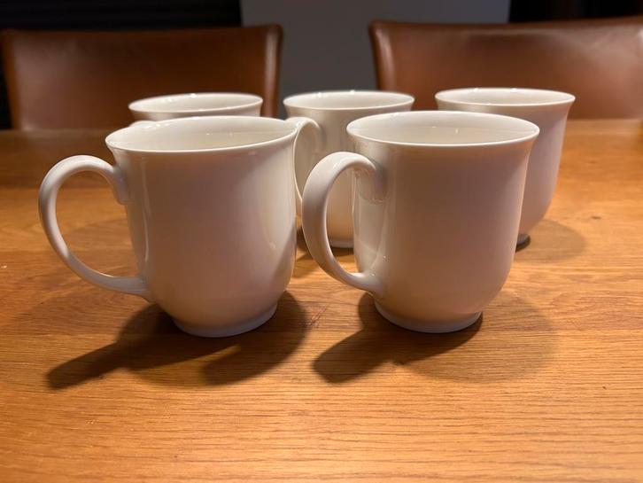 Villeroy & Boch - 5 bekers/mokken, Huis en Inrichting, Keuken | Servies, Zo goed als nieuw, Kop(pen) en/of Schotel(s), Overige stijlen