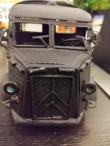 Citroën HY water tank wagen echt oud l 26 b 10 hoogte 16 cm beschikbaar voor biedingen
