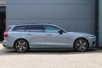 Volvo V60 2.0 T6 Plug-in hybrid AWD Plus Dark | Panoramadak, Auto's, Volvo, Automaat, Gebruikt, Zwart, 4 cilinders