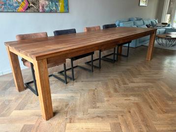 Eikenhouten eettafel – 100 x 300 cm – Koloniaal bruin beschikbaar voor biedingen