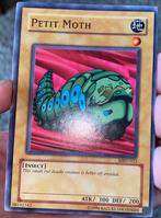 Yu-Gi-Oh! Petit Moth LOB Old US Wavy Print !, Verzenden, Zo goed als nieuw, Losse kaart
