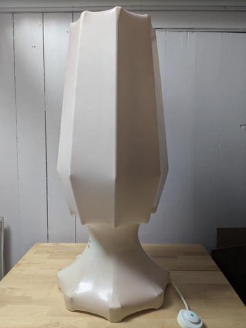 Ilka Plast Vintage Space Age Vloerlamp beschikbaar voor biedingen