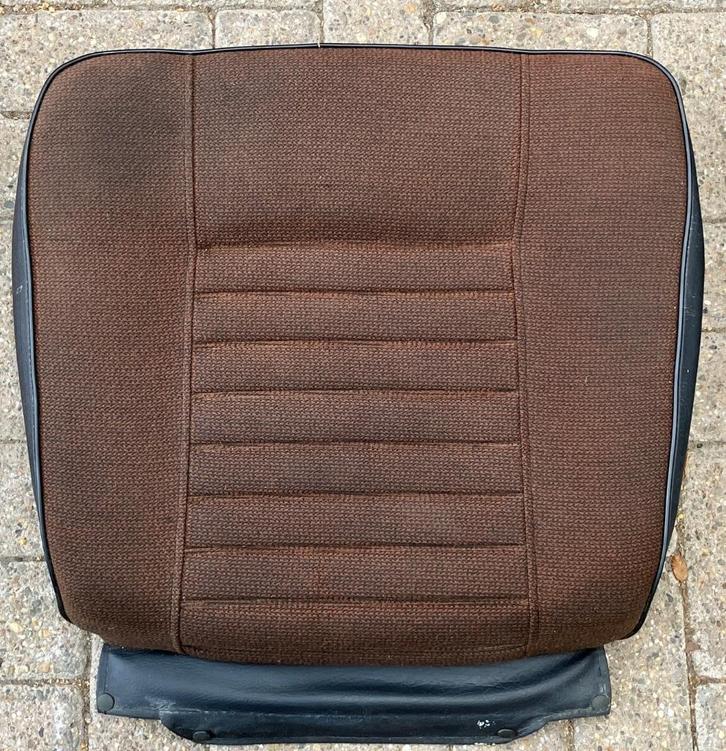 Zitting voorstoel Volvo 140 vanaf modeljaar 1971 bruin 1 st., Auto-onderdelen, Interieur en Bekleding, Volvo, Gebruikt, Ophalen of Verzenden