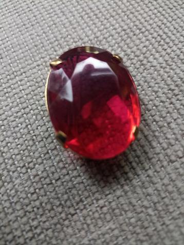 Vintage broche, en hanger/ pillendoosje  beschikbaar voor biedingen