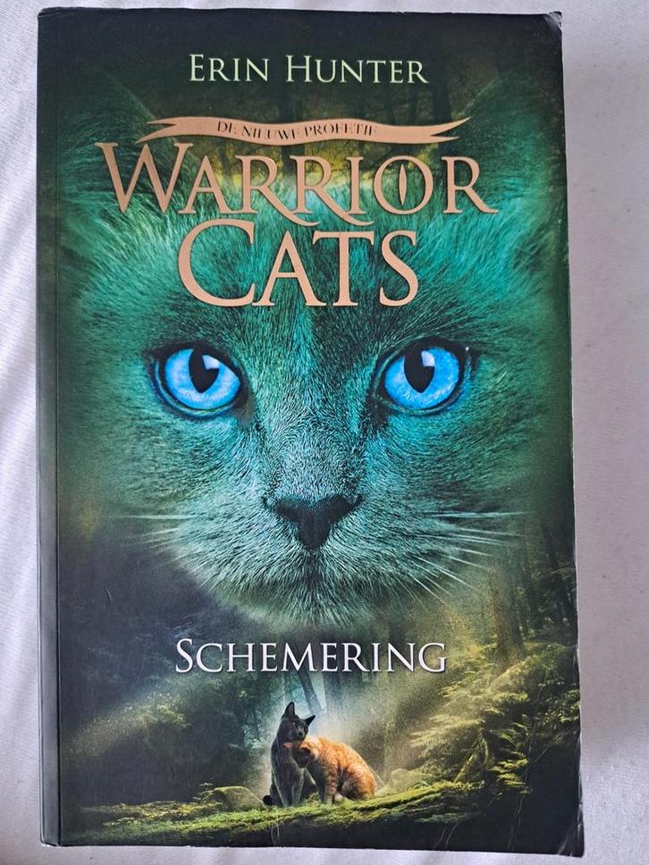 Erin Hunter - Schemering, Boeken, Kinderboeken | Jeugd | 13 jaar en ouder, Gelezen, Ophalen of Verzenden