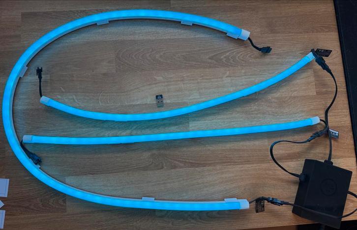 Razer Chroma RGB Lichtstrip + Bluetooth Controller, Hobby en Vrije tijd, Elektronica-componenten, Zo goed als nieuw, Ophalen of Verzenden