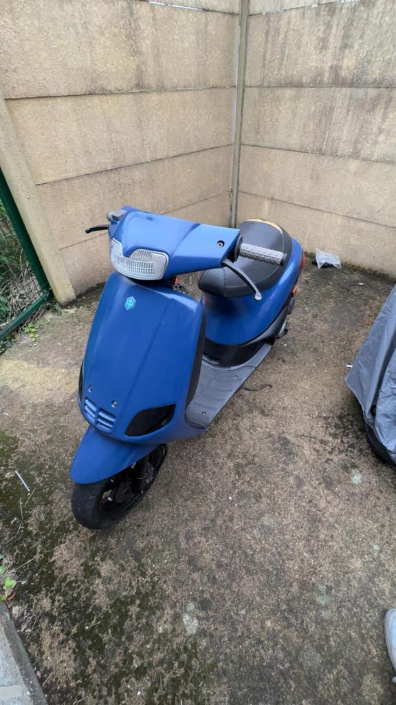 Piaggio type 3 A klasse, Fietsen en Brommers, Scooters | Piaggio, Zo goed als nieuw, Zip, Maximaal 25 km/u, Benzine, Ophalen