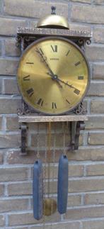Vintage wandklok uit de jaren 60 of 70, Huis en Inrichting, Woonaccessoires | Klokken, Ophalen of Verzenden, Gebruikt, Analoog