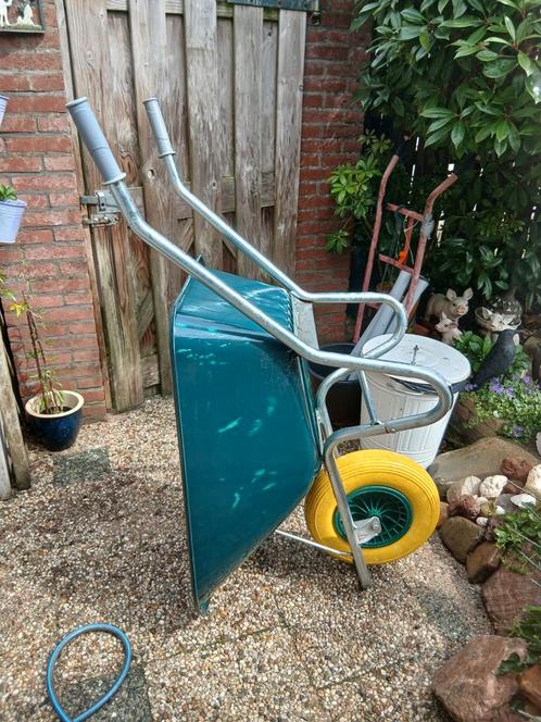 Kruiwagen, Tuin en Terras, Kruiwagens, Zo goed als nieuw, Eenwielig, Ophalen