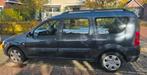 Auto Dacia Logan MPV, grijs, bouwjaar 2010, APK tm 25-03-'26, Auto-onderdelen, Ophalen, Gebruikt, Dacia
