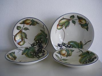 Macintosh Pier 1 servies beschikbaar voor biedingen